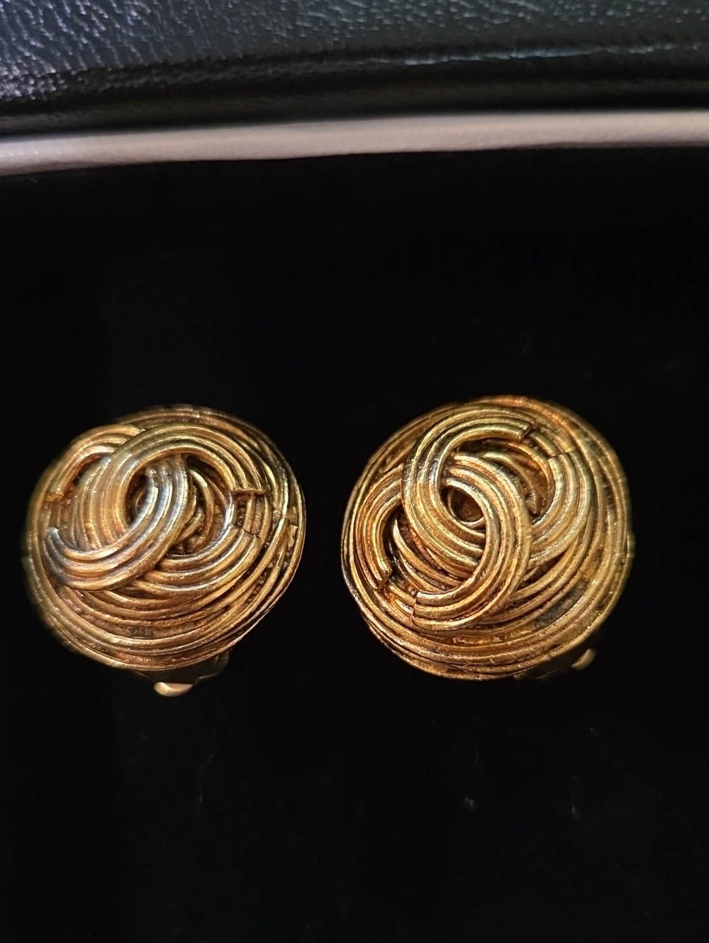 CHANEL Gold-Tone Twisted Rope Camellia Clip Earrings